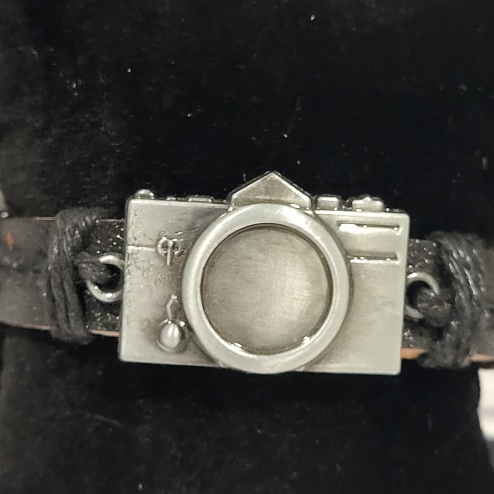 New Unisex Handmade Leather Camera Bracelets - Picture 3 of 5